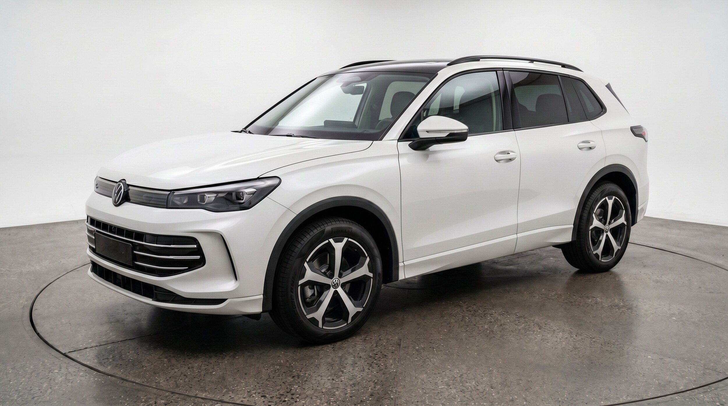 Thumbnail: 2026 Volkswagen Tiguan - 3