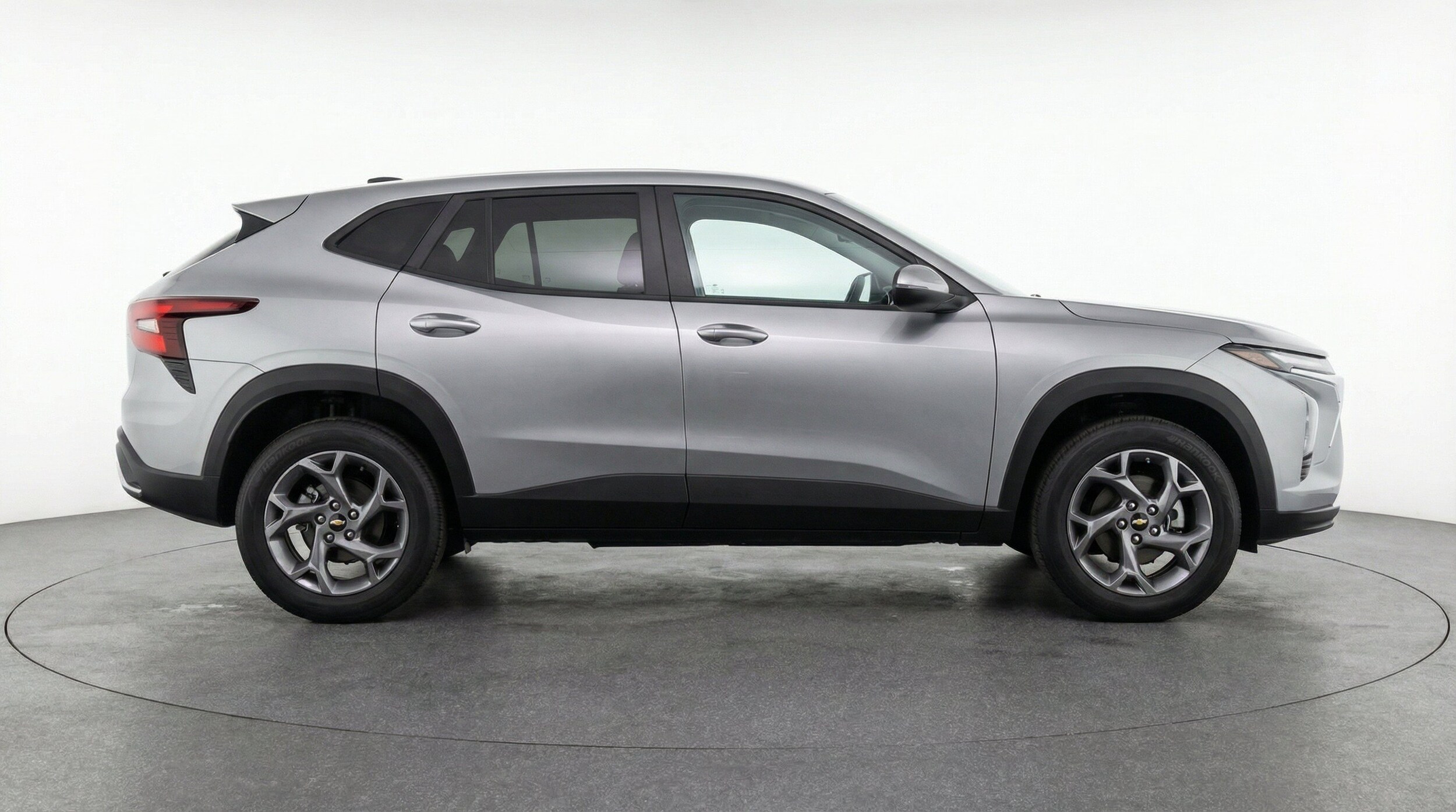 2025 Chevrolet Trax LT - Photo 11