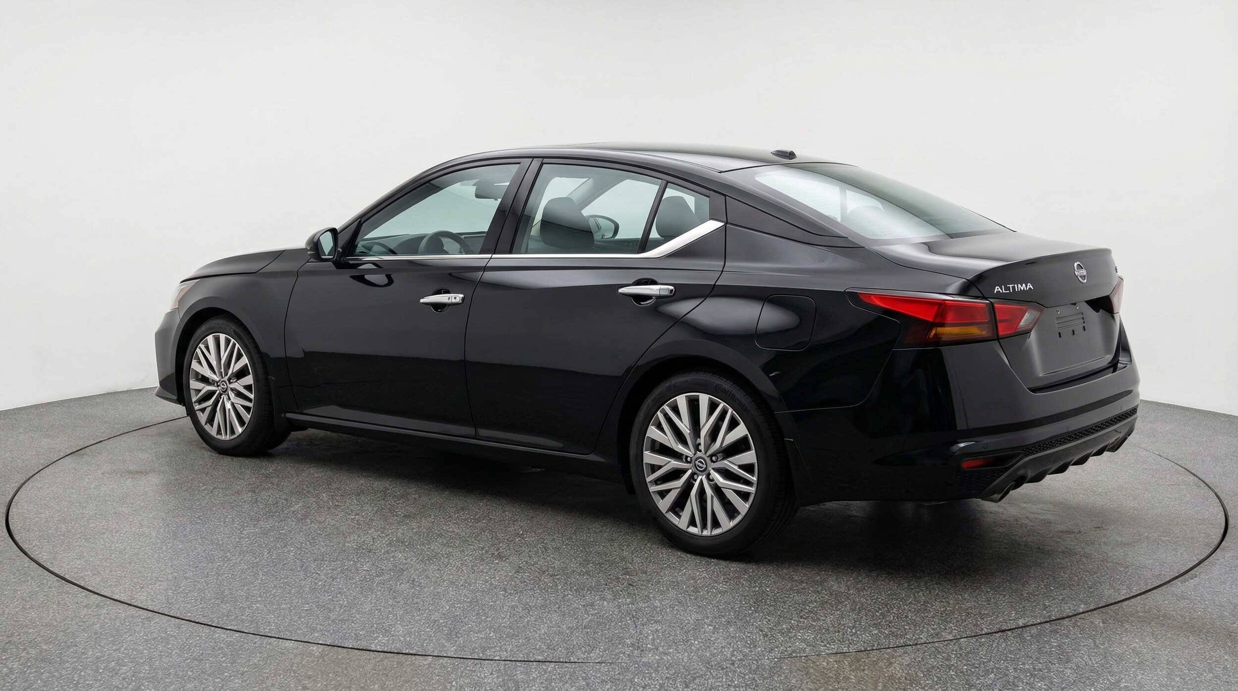 Thumbnail: 2025 Nissan Altima - 5