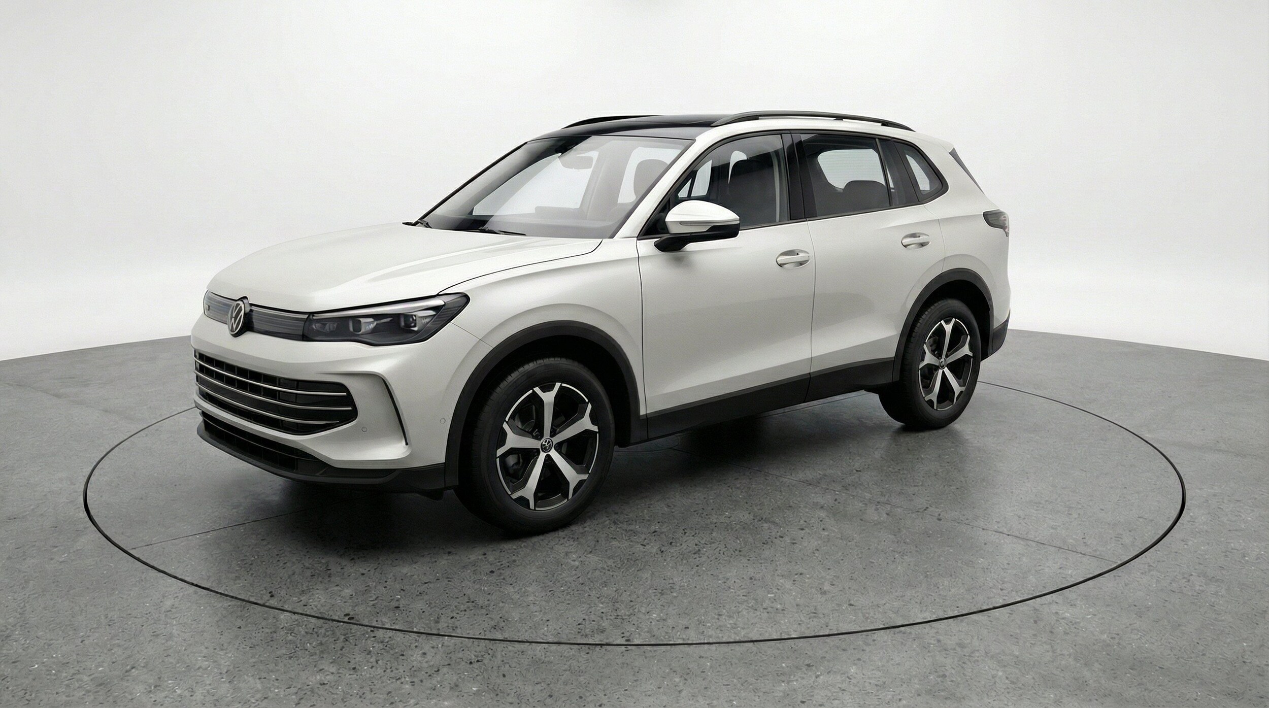 Thumbnail: 2026 Volkswagen Tiguan - 3