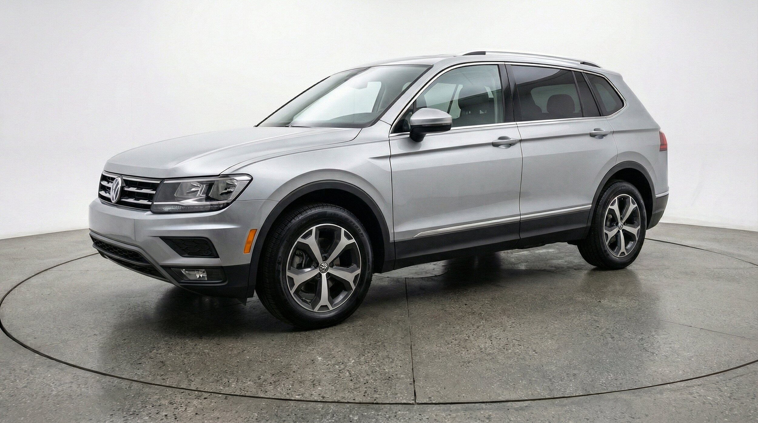 Thumbnail: 2026 Volkswagen Tiguan - 3