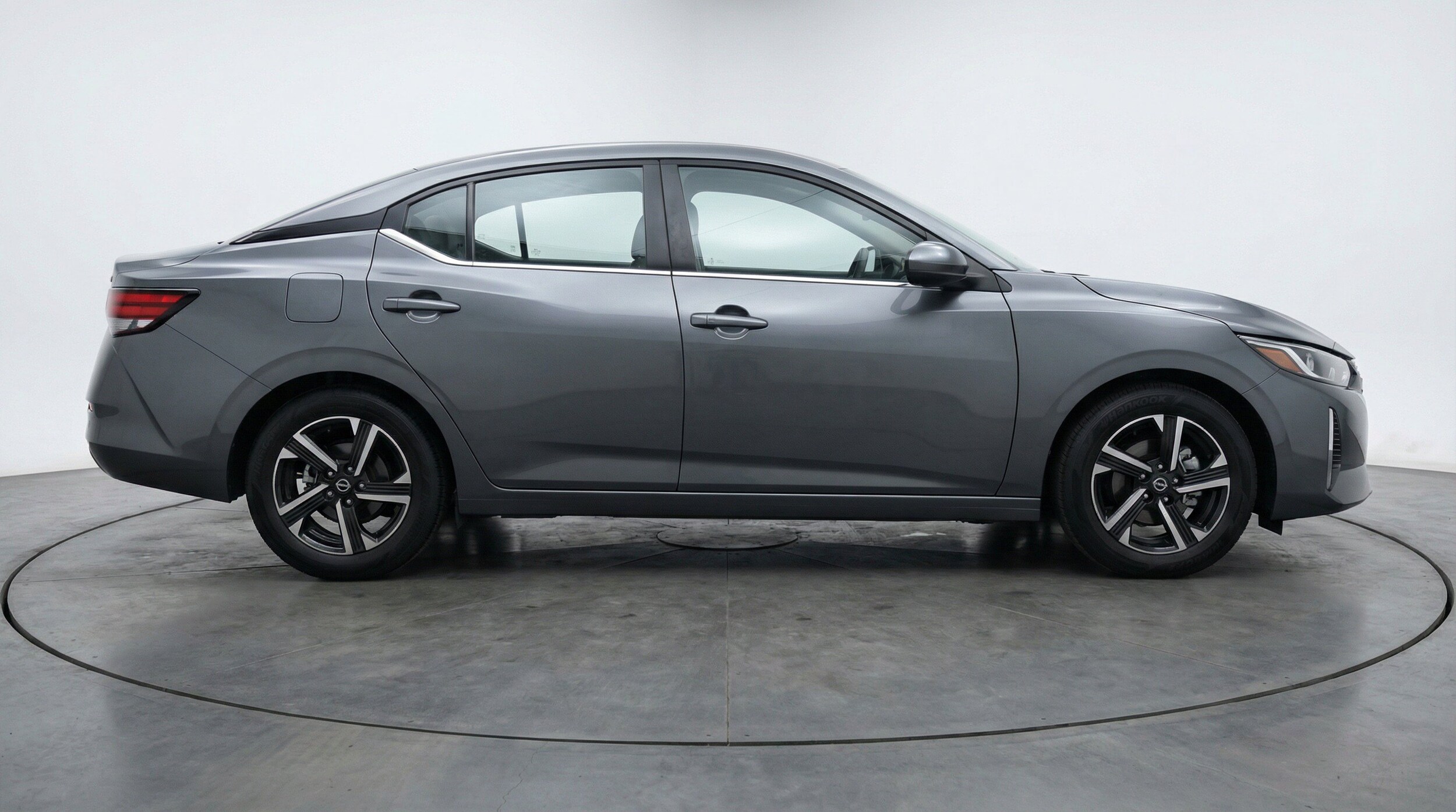 Thumbnail: 2025 Nissan Sentra - 11