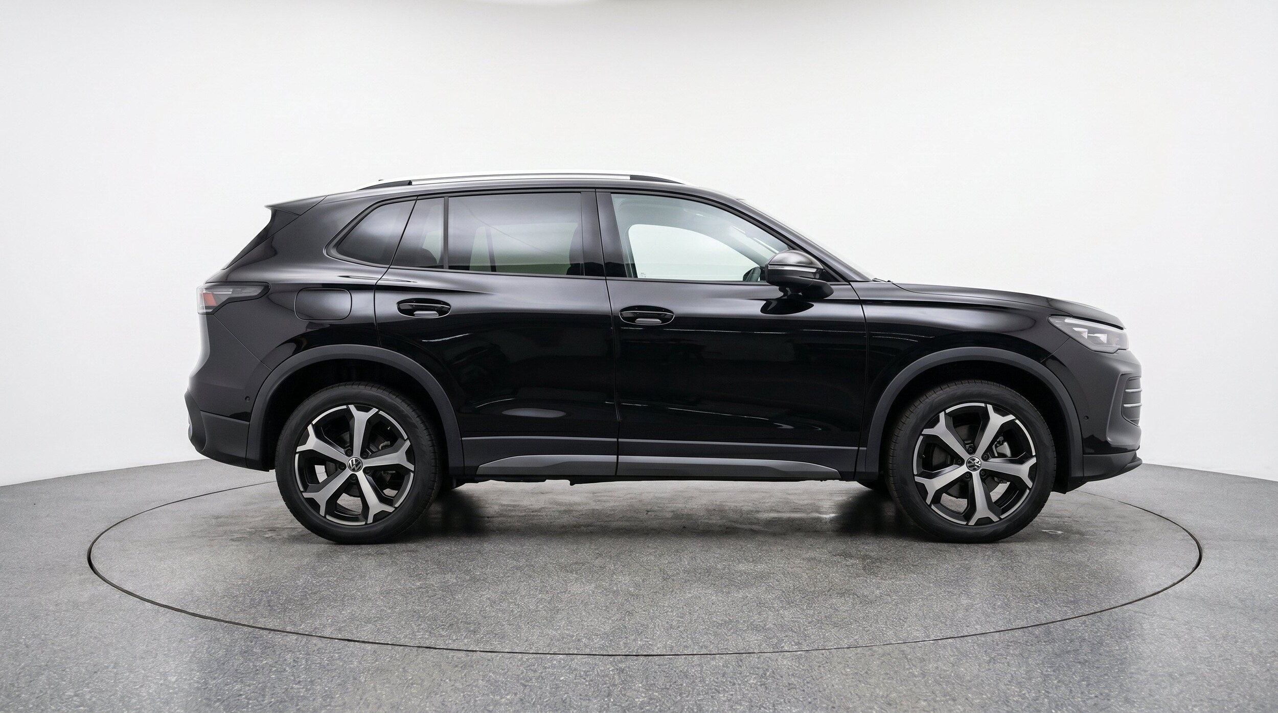 Thumbnail: 2026 Volkswagen Tiguan - 11