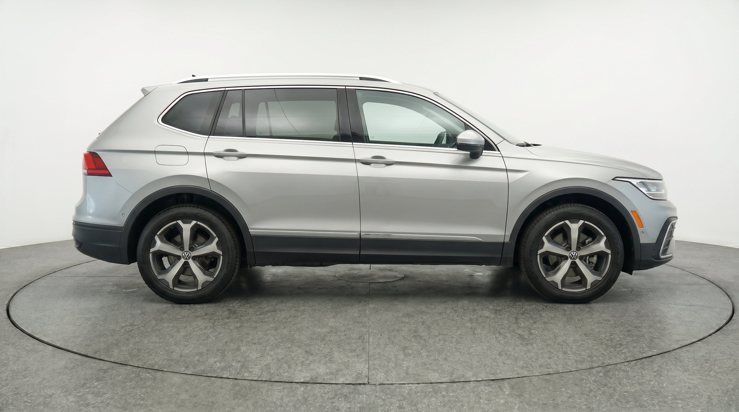 Thumbnail: 2026 Volkswagen Tiguan - 11