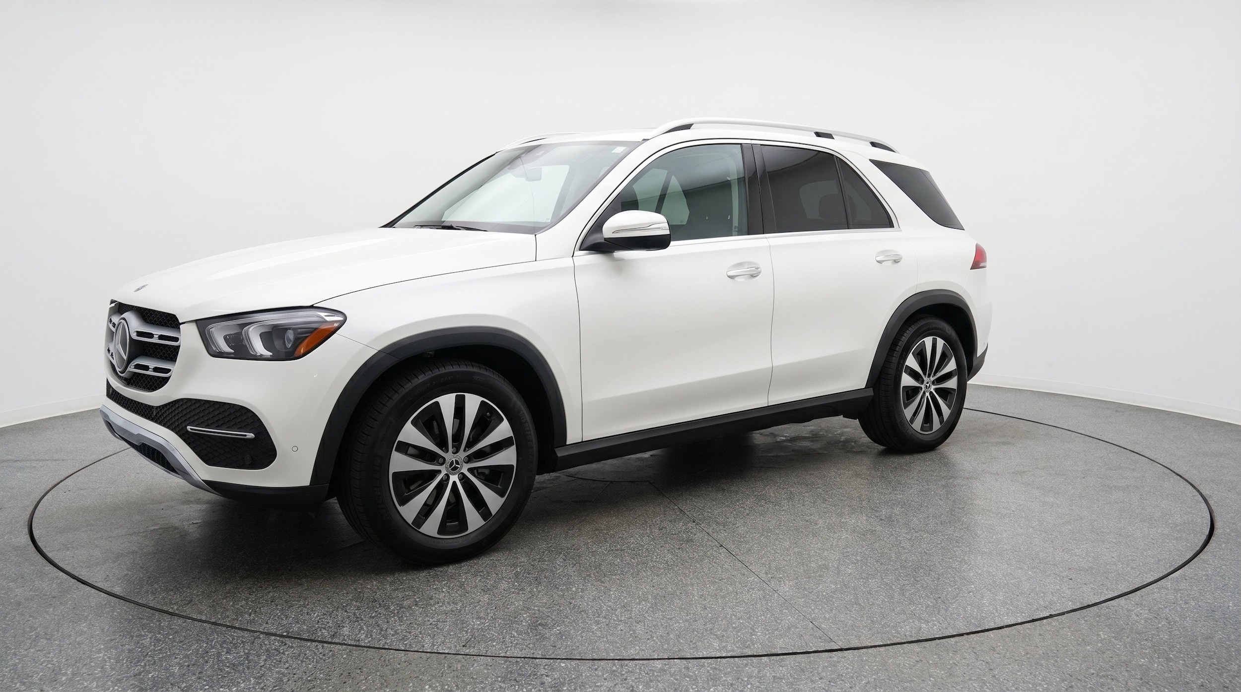 Thumbnail: 2026 Mercedes-Benz GLE - 3