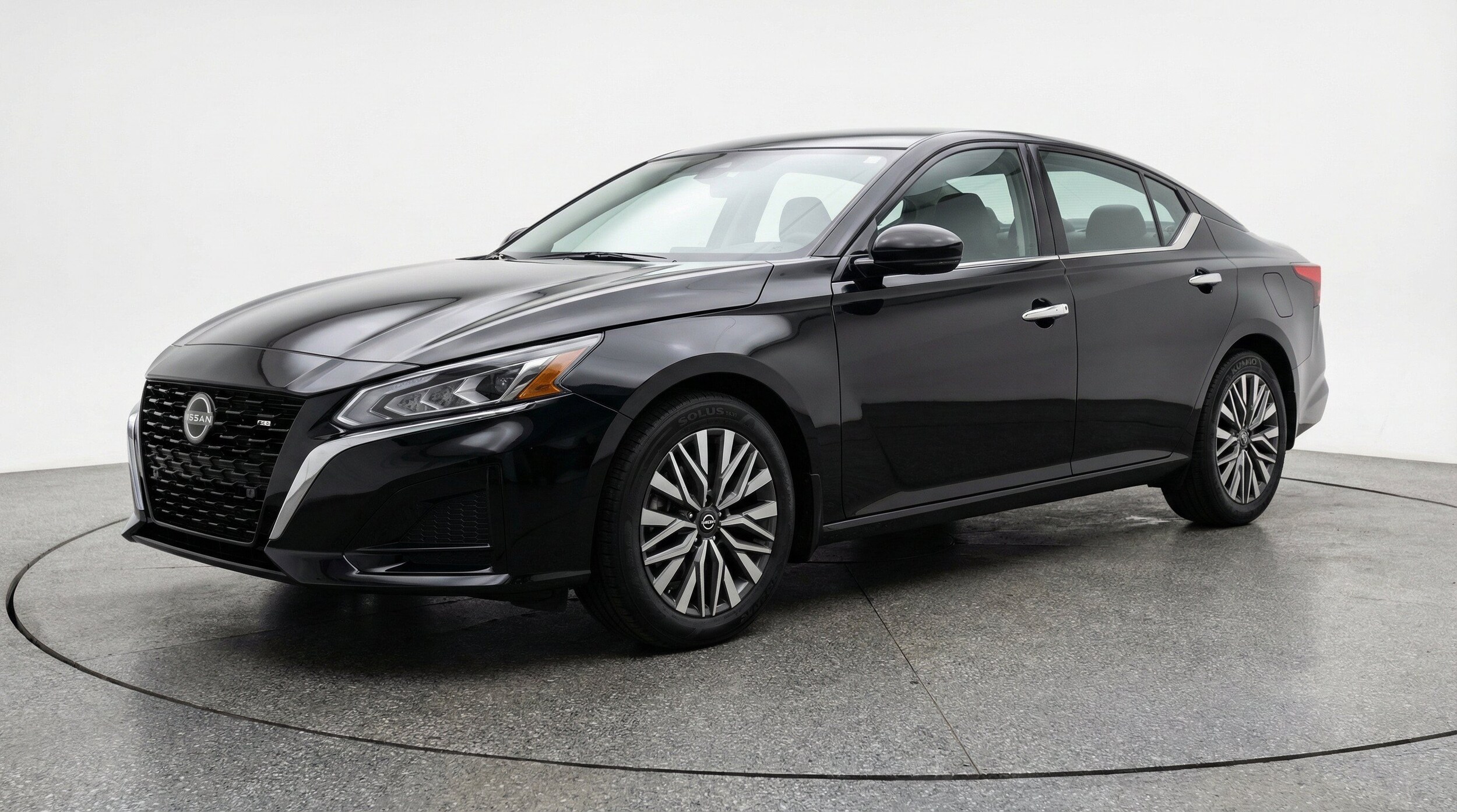 Thumbnail: 2025 Nissan Altima - 3