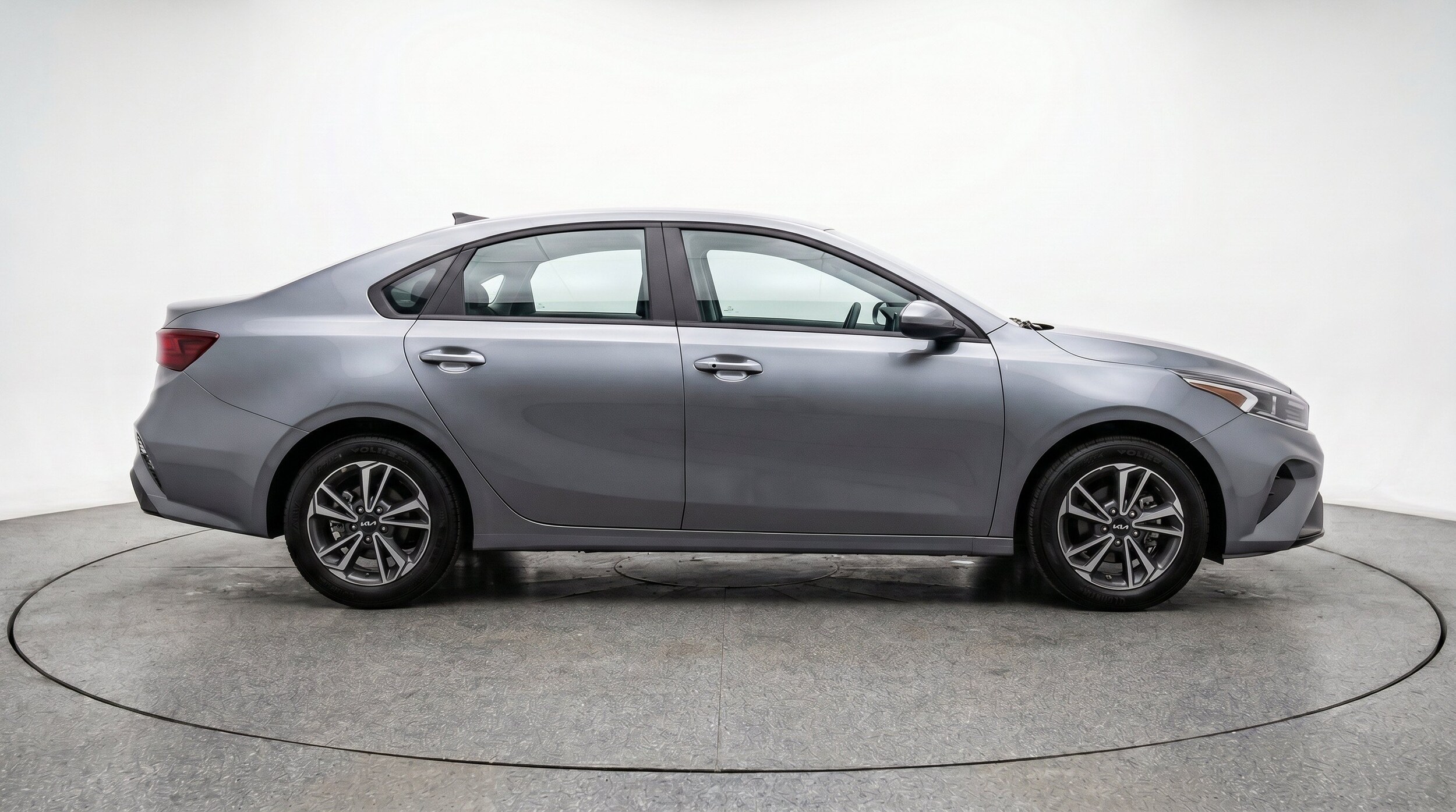 Thumbnail: 2024 Kia Forte - 11