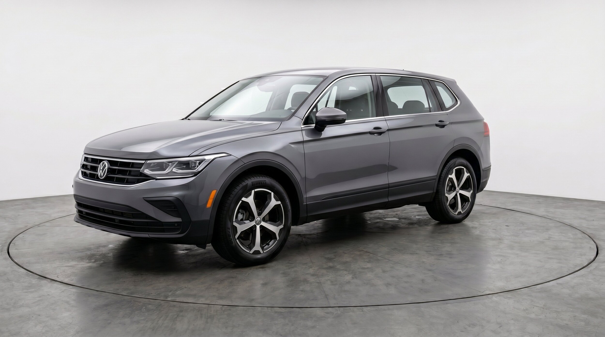 Thumbnail: 2026 Volkswagen Tiguan - 3