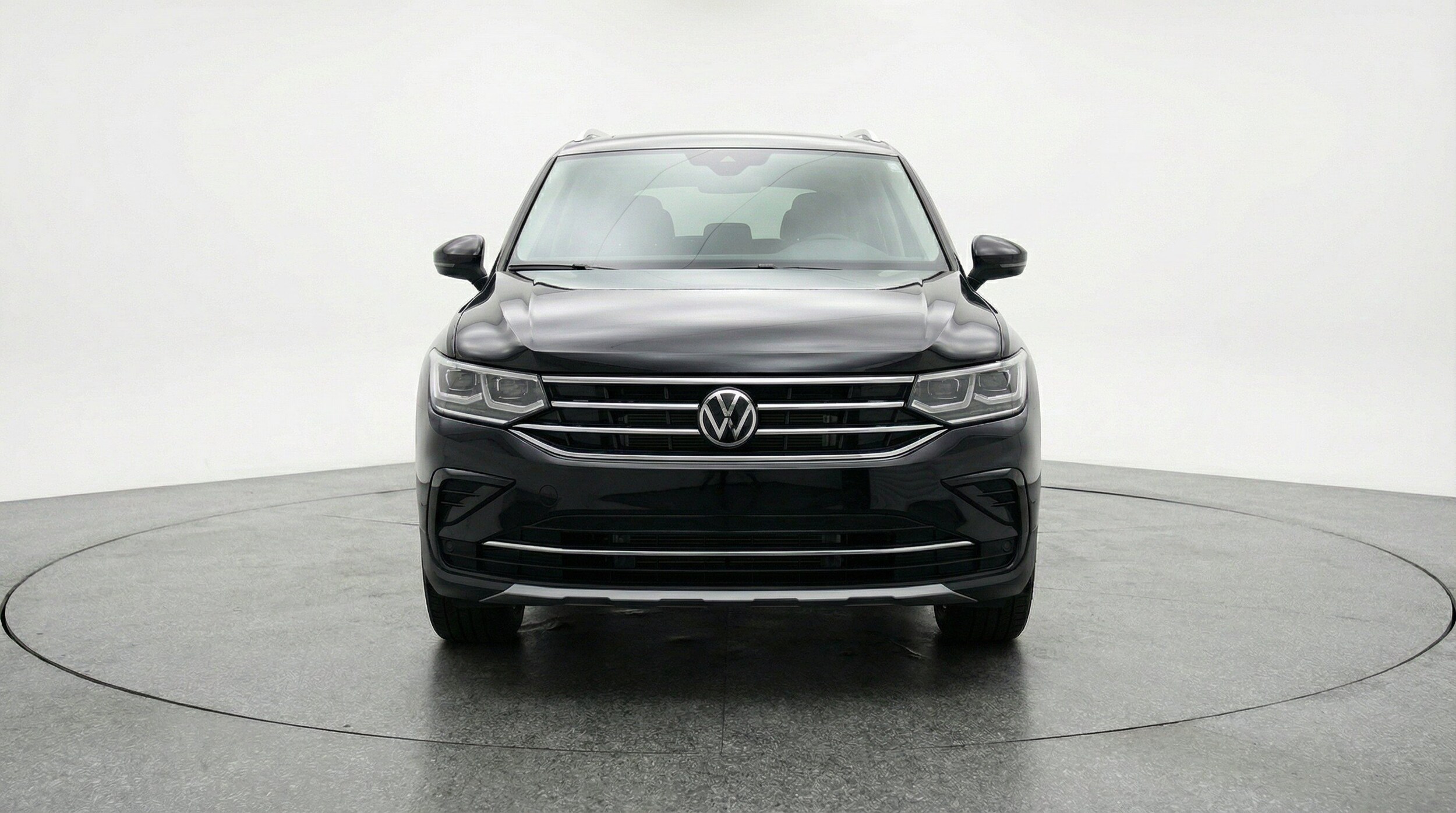 Thumbnail: 2026 Volkswagen Tiguan - 2