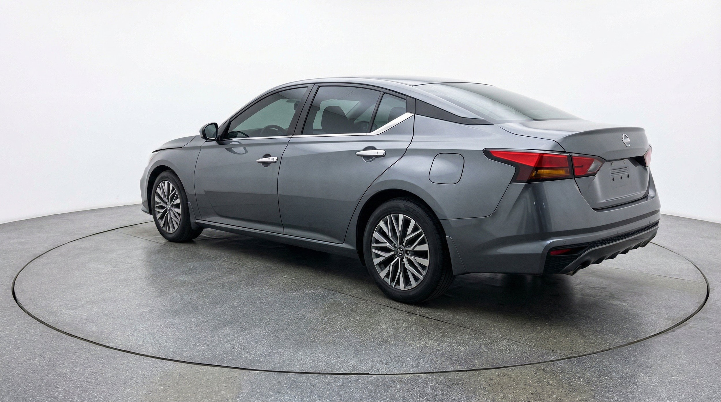 Thumbnail: 2025 Nissan Altima - 6