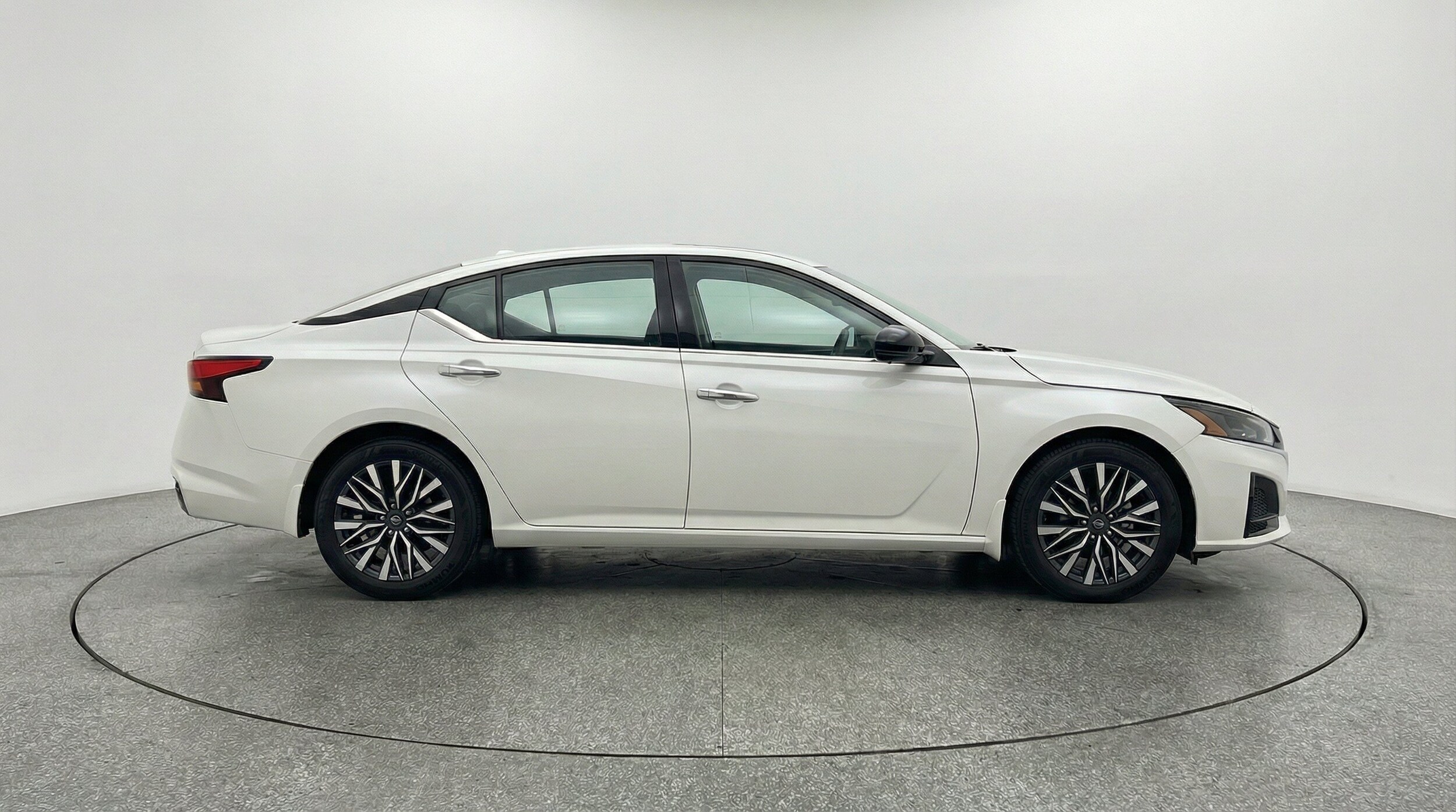 Thumbnail: 2025 Nissan Altima - 11