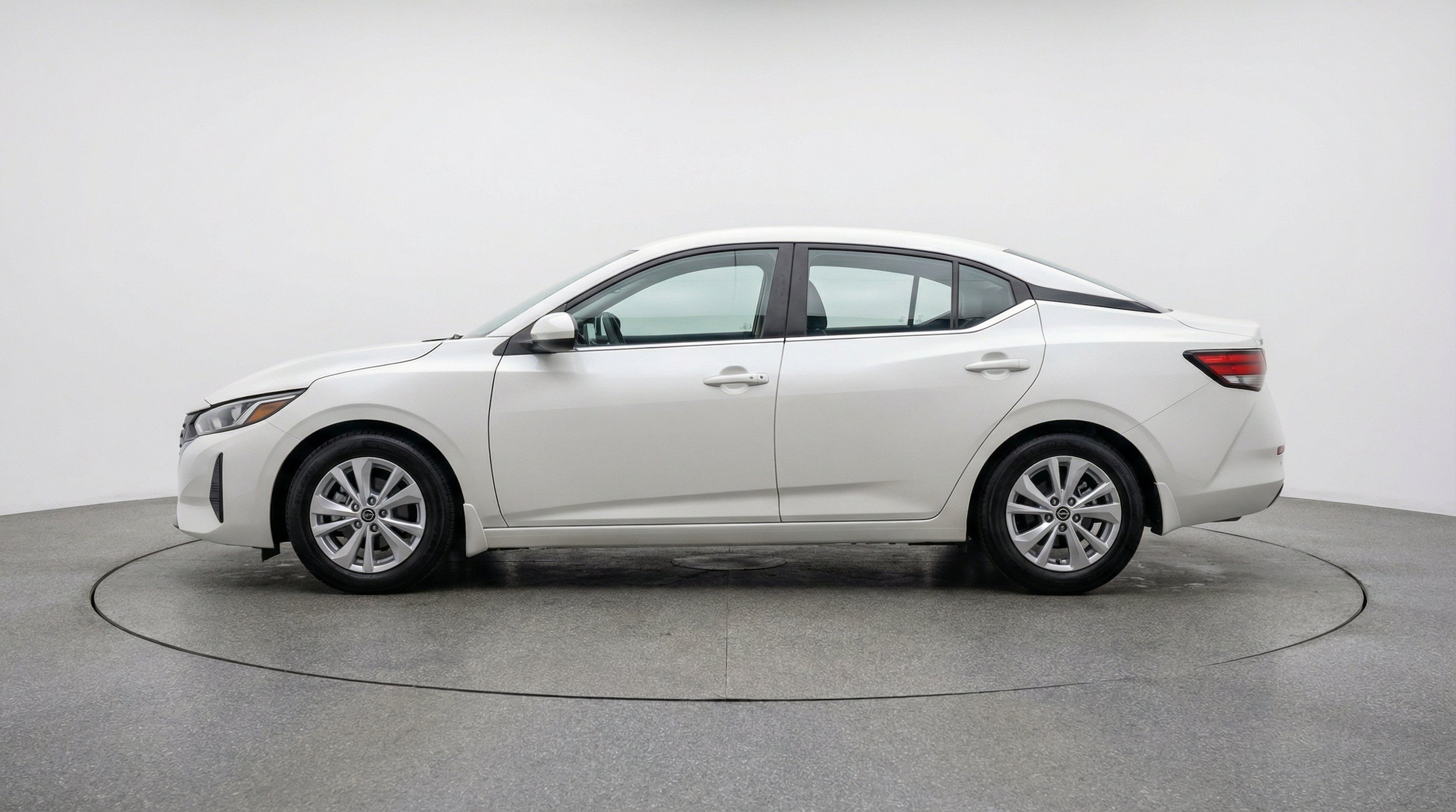 Thumbnail: 2025 Nissan Sentra - 5