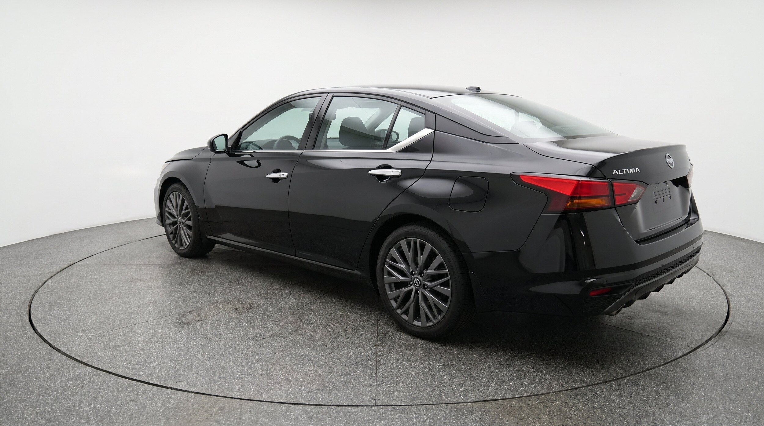Thumbnail: 2025 Nissan Altima - 6