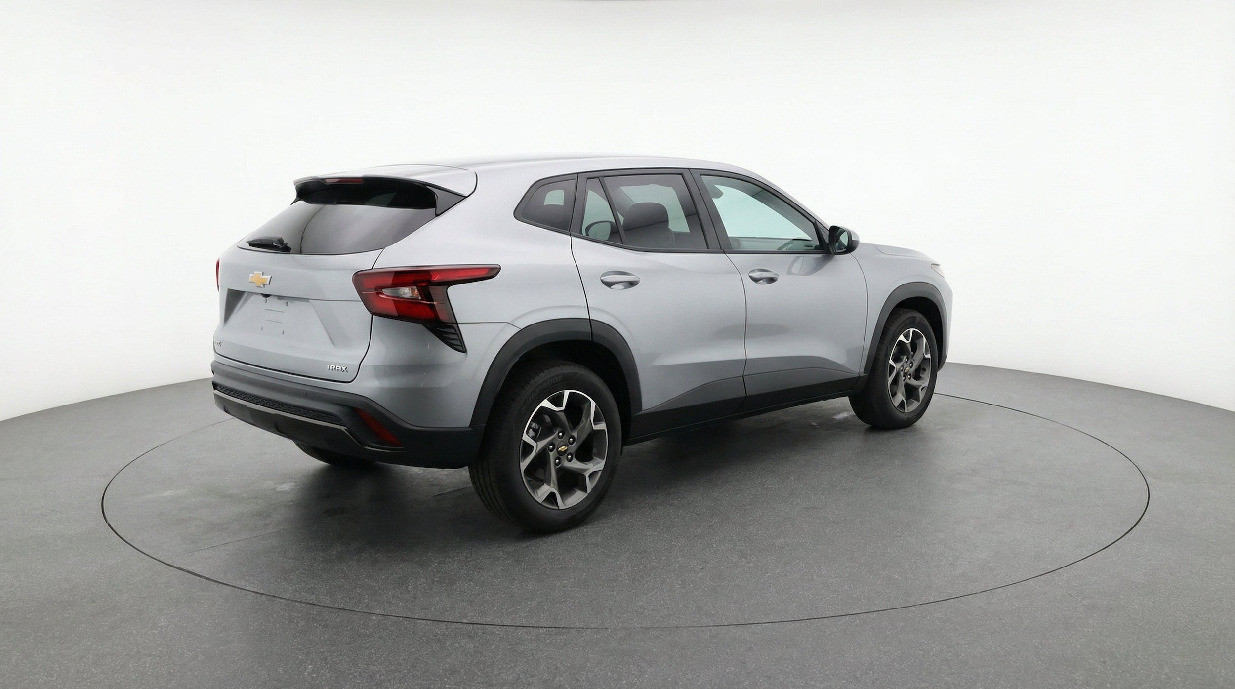 2025 Chevrolet Trax LT - Photo 9