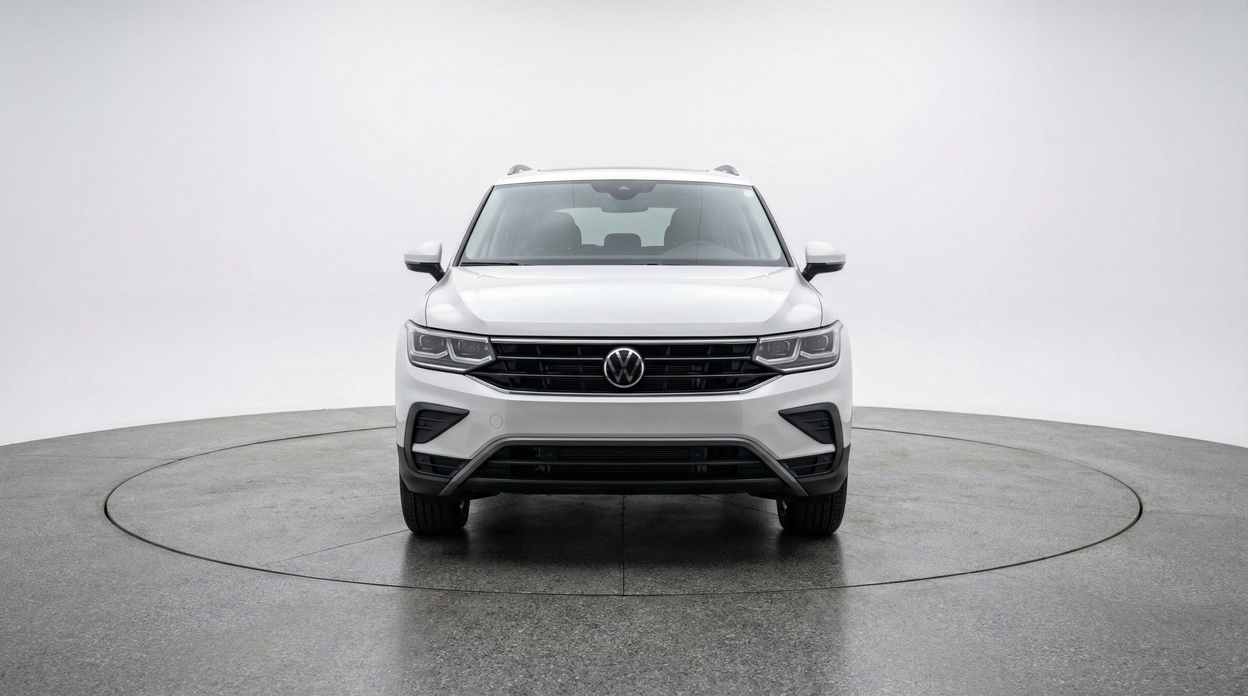 Thumbnail: 2026 Volkswagen Tiguan - 2