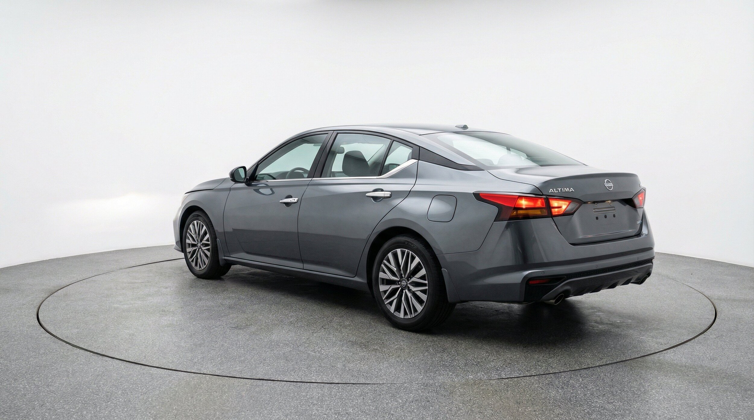 Thumbnail: 2025 Nissan Altima - 6