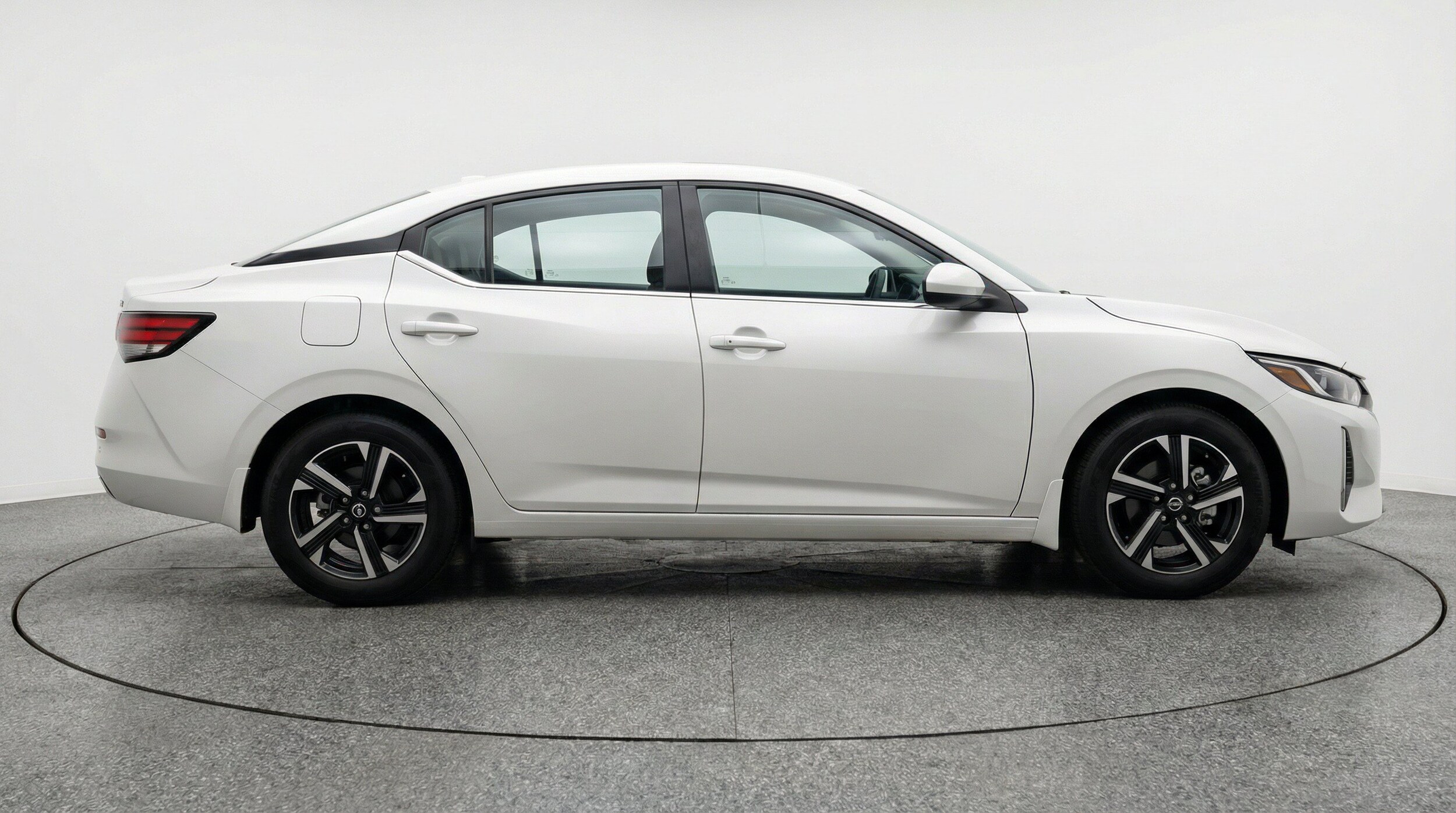 Thumbnail: 2025 Nissan Sentra - 11