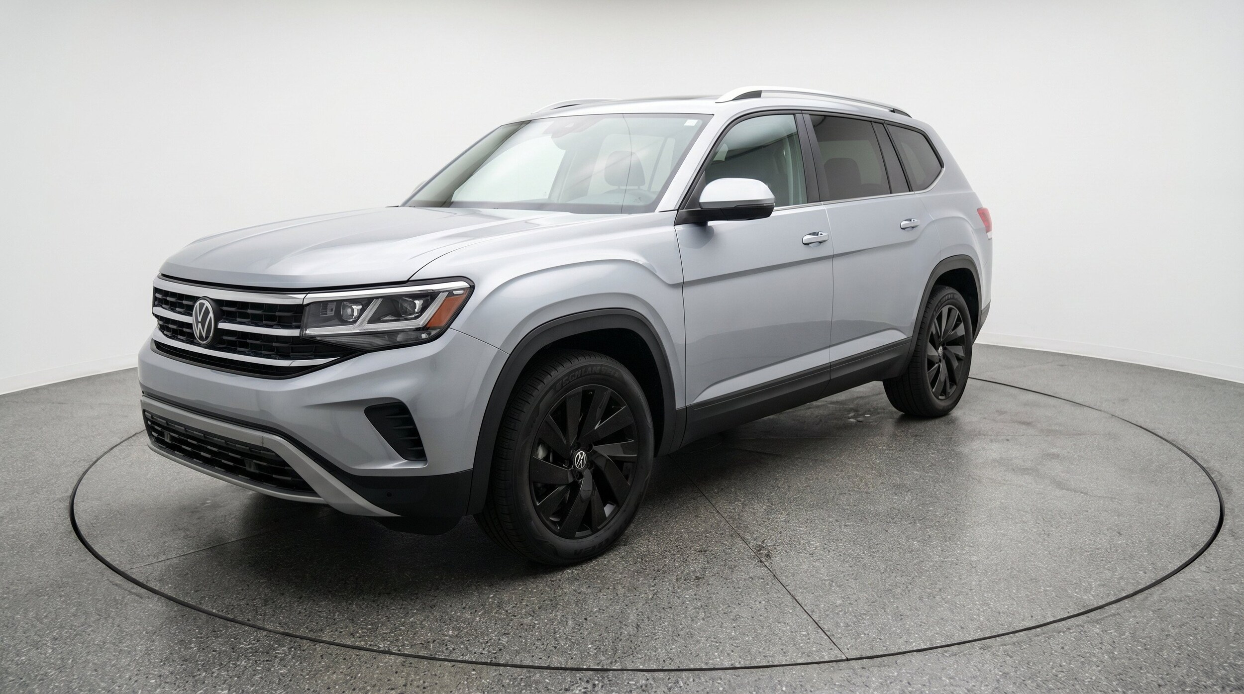 Thumbnail: 2026 Volkswagen Atlas - 3