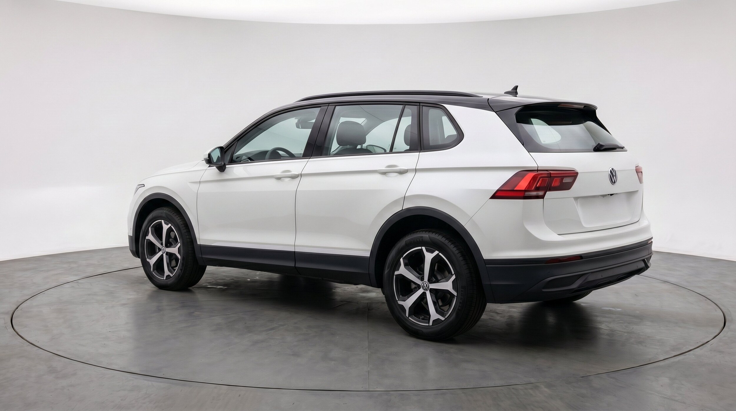 Thumbnail: 2026 Volkswagen Tiguan - 6