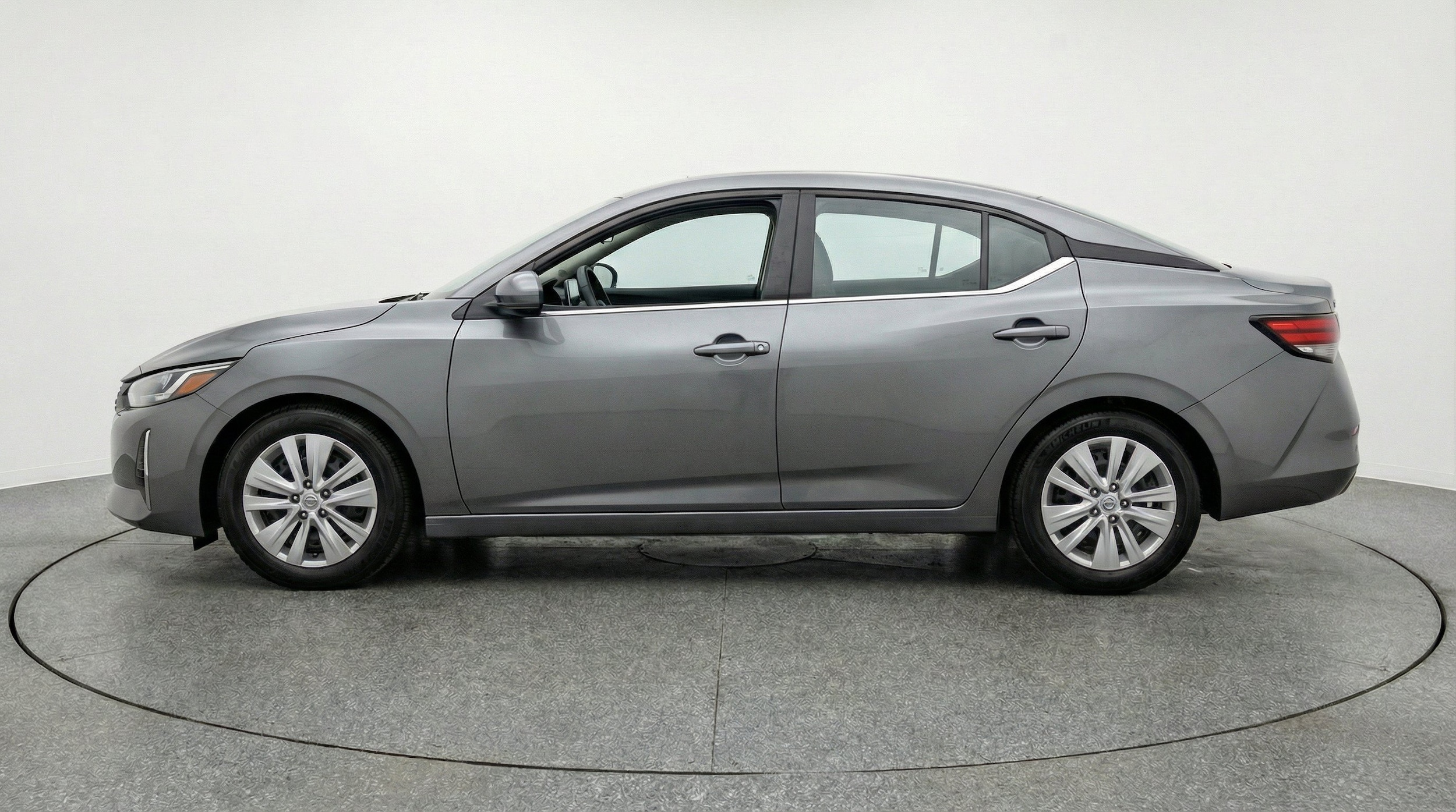 Thumbnail: 2025 Nissan Sentra - 5