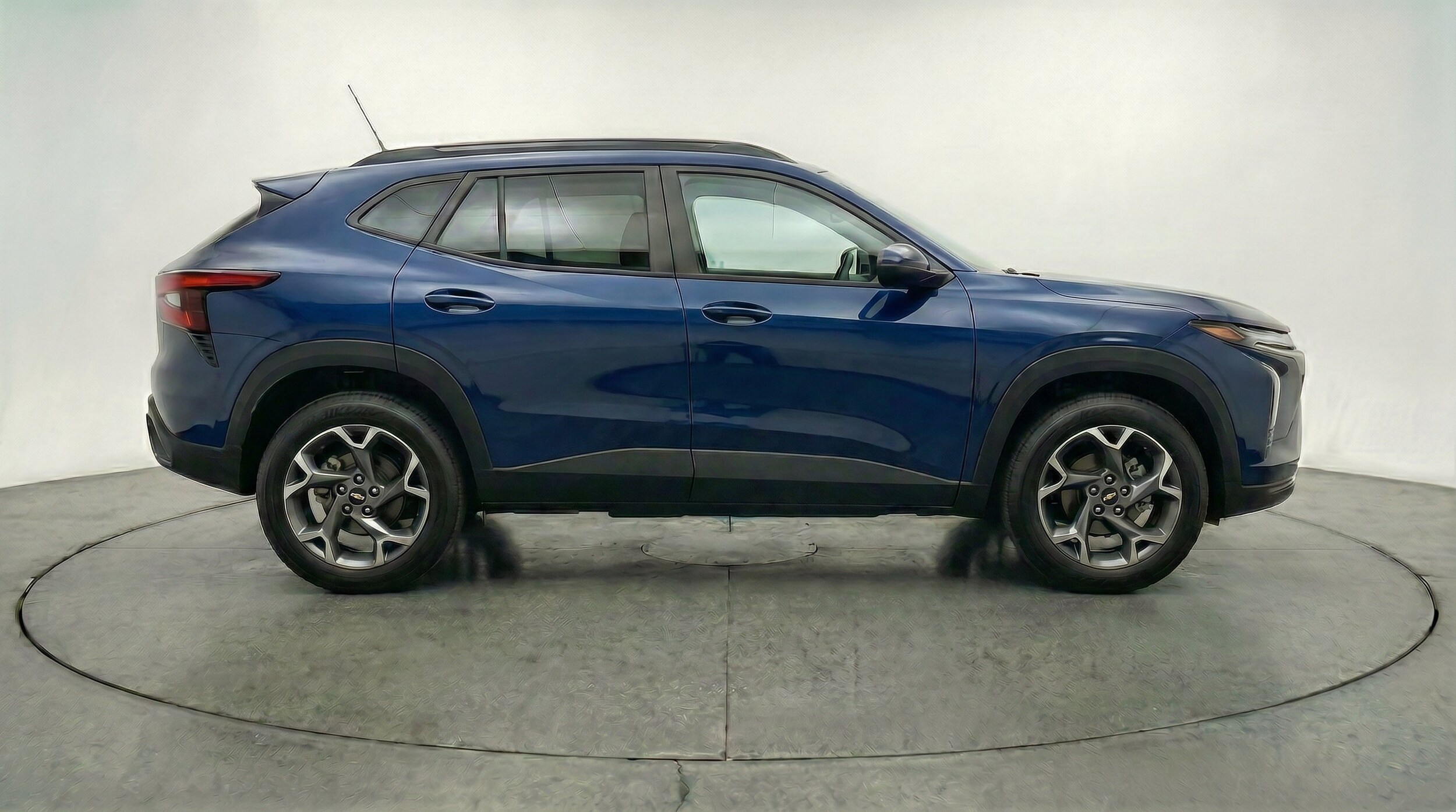 Thumbnail: 2025 Chevrolet Trax - 11