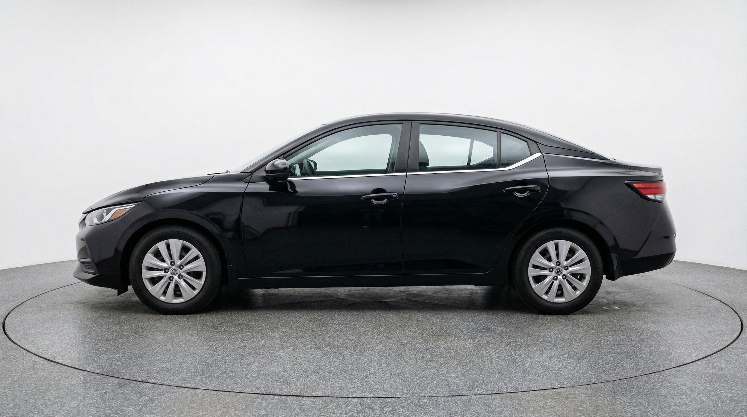 Thumbnail: 2025 Nissan Sentra - 5