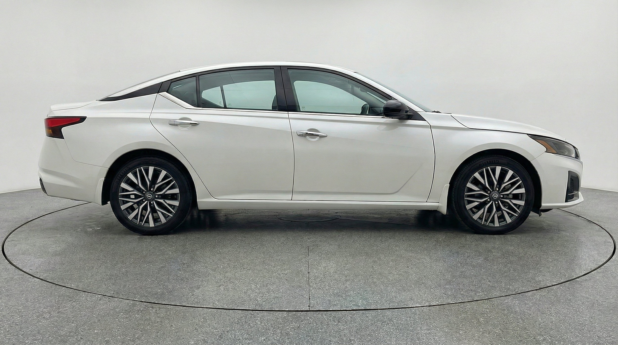 Thumbnail: 2025 Nissan Altima - 11