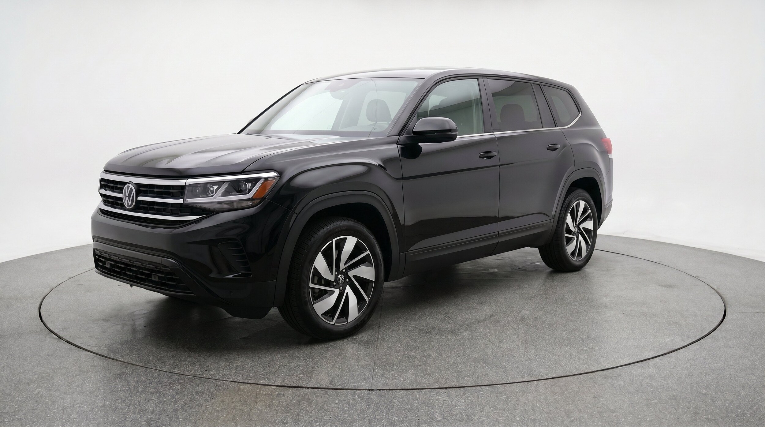 Thumbnail: 2026 Volkswagen Atlas - 3