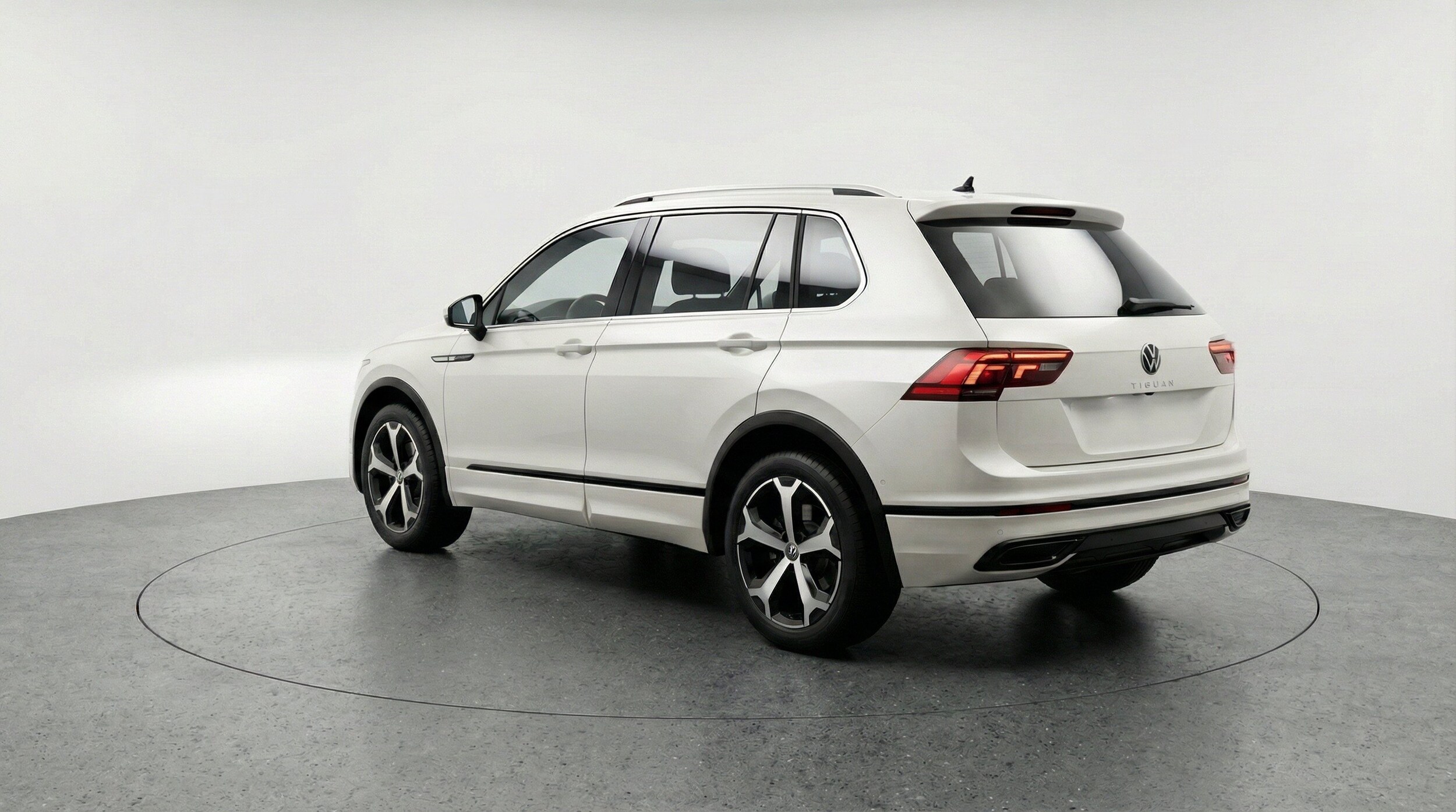 Thumbnail: 2026 Volkswagen Tiguan - 6