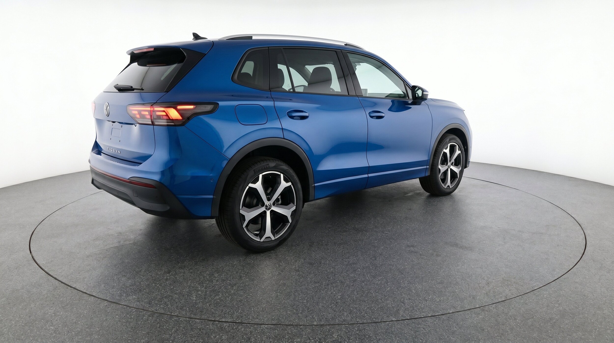 Thumbnail: 2026 Volkswagen Tiguan - 9
