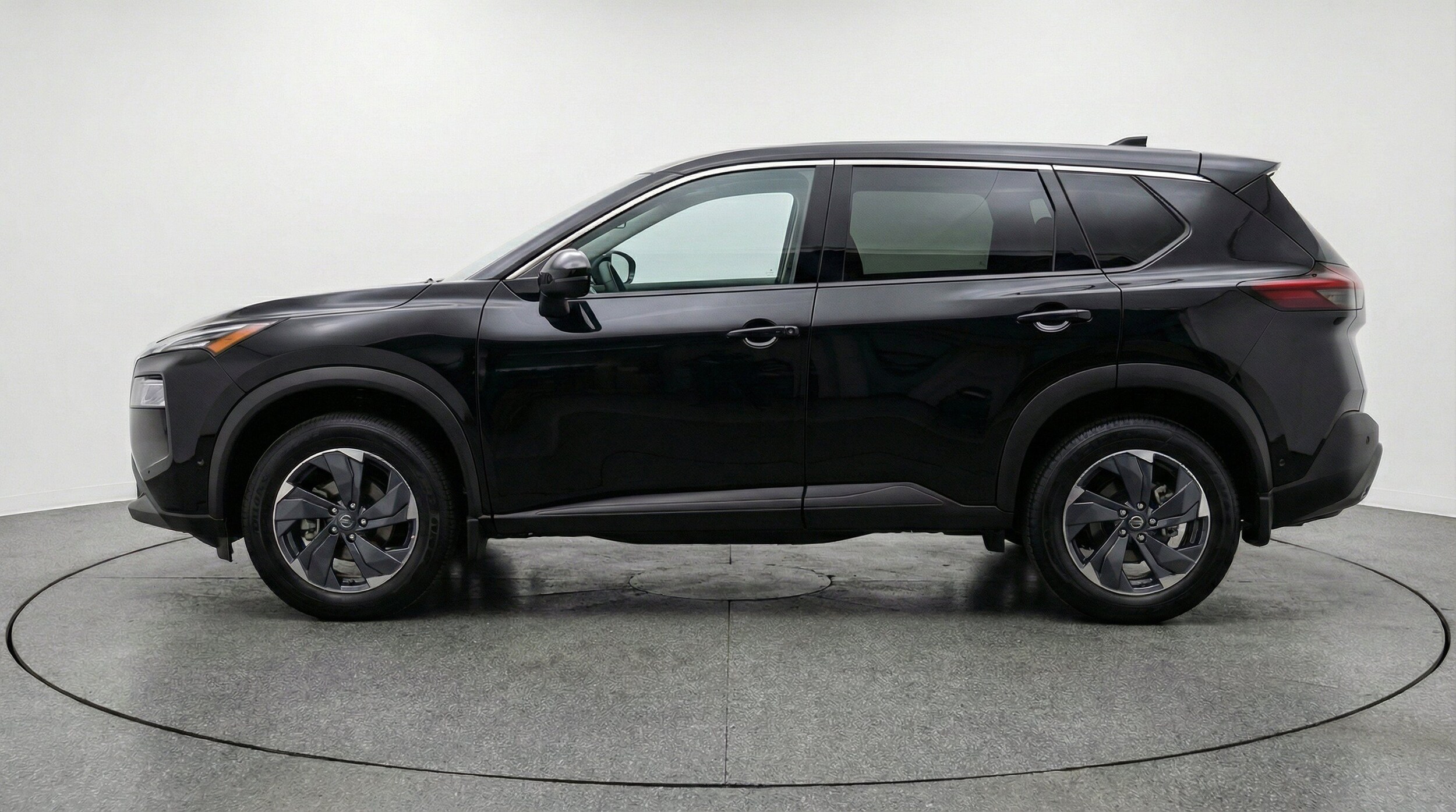 Thumbnail: 2025 Nissan Rogue - 5