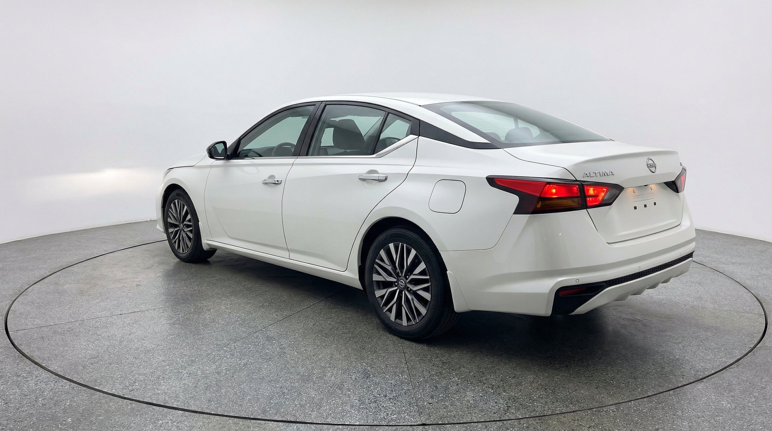 Thumbnail: 2025 Nissan Altima - 6