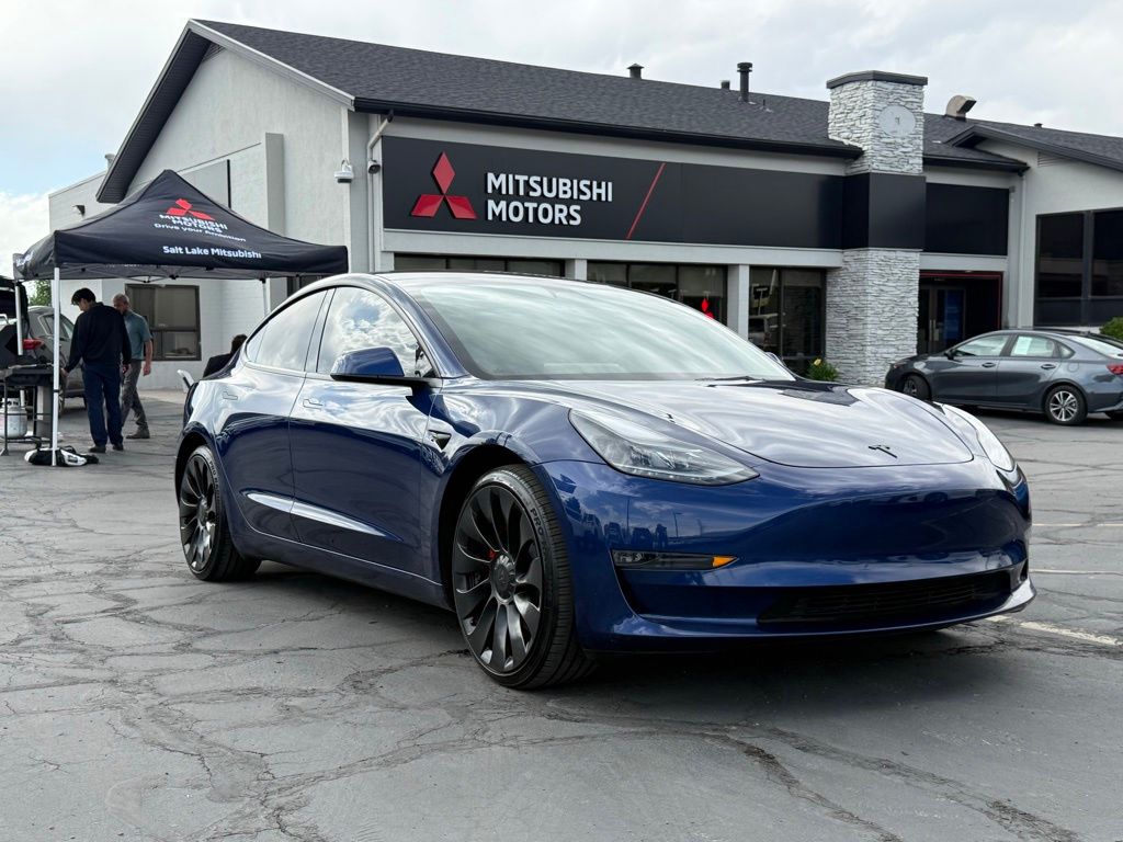 2023 Tesla Model 3 Performance's photo