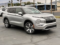 2025 Mitsubishi Outlander SE SUV