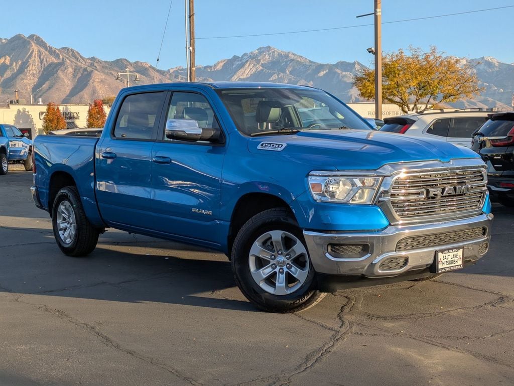 2024 RAM 1500 Laramie 4x4 Crew Cab 5'7's photo