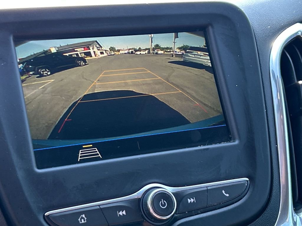 2019 Chevrolet Equinox LT - Photo 16