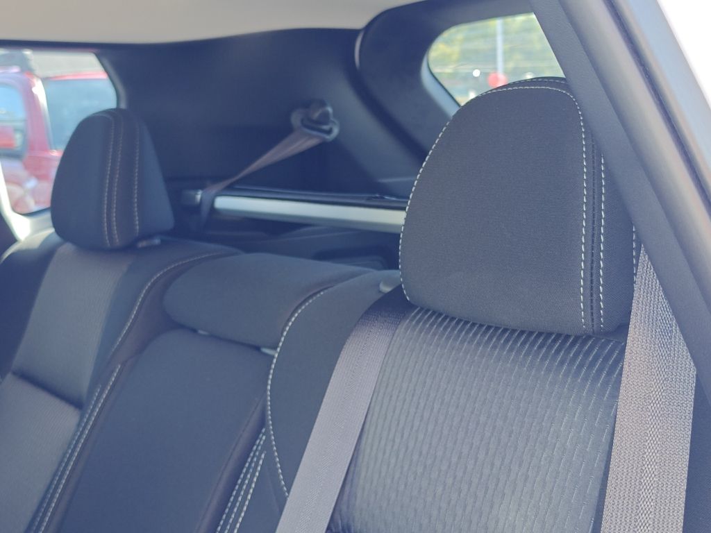 2025 Mitsubishi Outlander Plug-in Hybrid ES - Photo 25