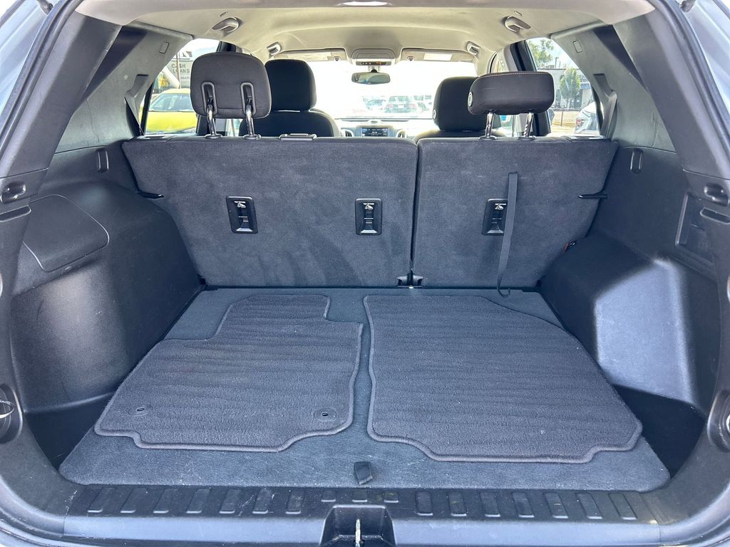 2019 Chevrolet Equinox LT - Photo 24