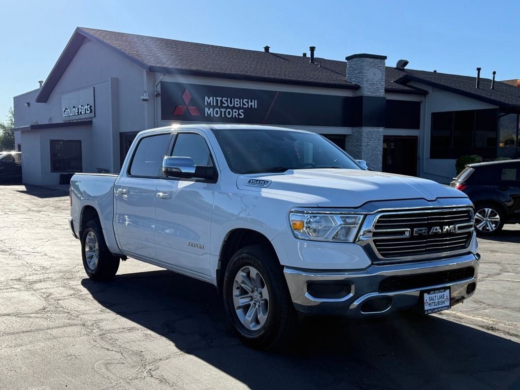 2024 RAM 1500 Laramie 4x4 Crew Cab 5'7's photo
