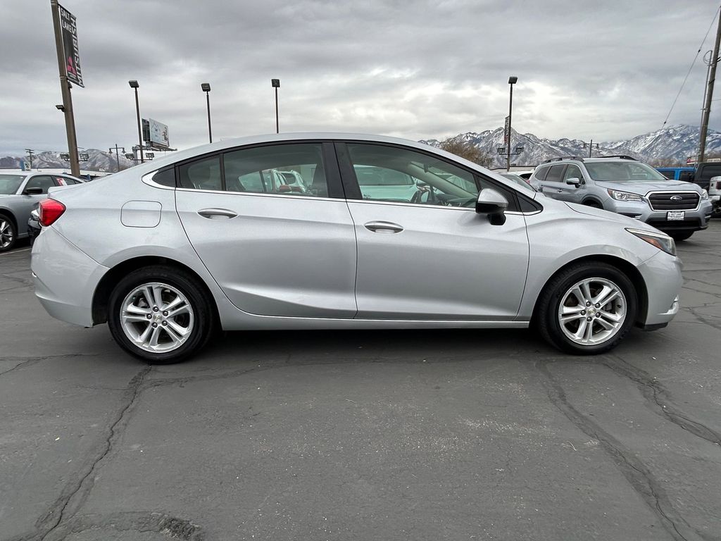 Used 2018 Chevrolet Cruze LT with VIN 1G1BE5SM9J7207530 for sale in South Salt Lake, UT