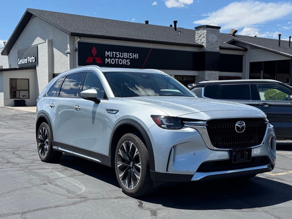 2024 Mazda CX-90 PHEV Premium Plus Package's photo