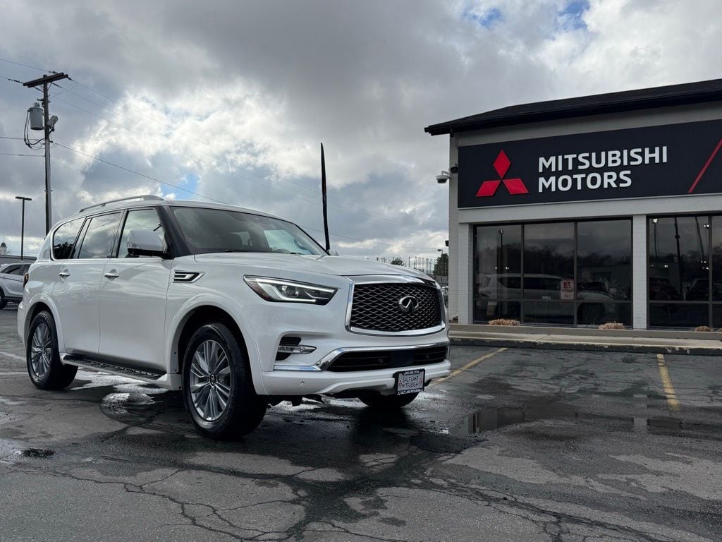 2024 INFINITI QX80 Luxe 4WD's photo