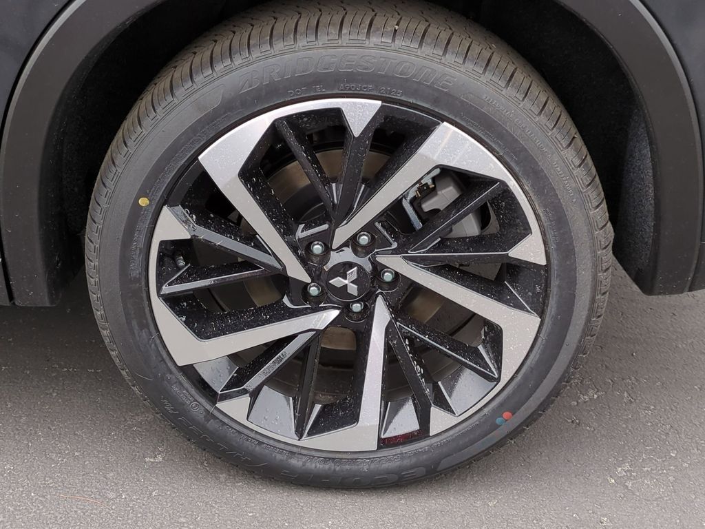 2025 Mitsubishi Outlander Plug-in Hybrid SE - Photo 21