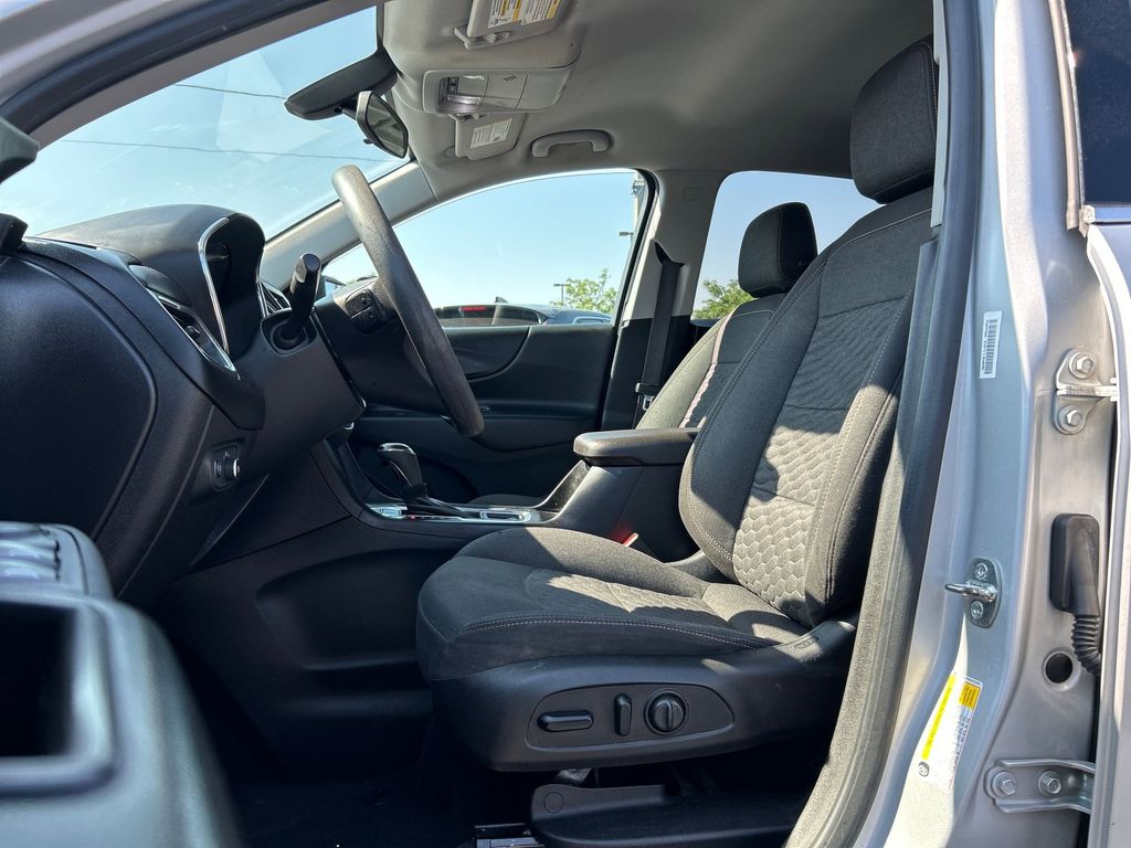 2019 Chevrolet Equinox LT - Photo 21