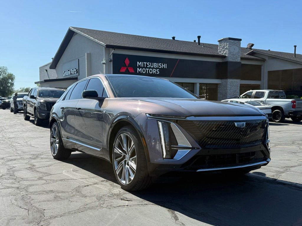 2024 Cadillac Lyriq Luxury 3 AWD's photo