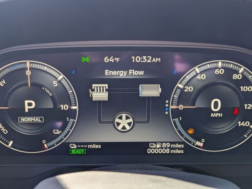 2025 Mitsubishi Outlander Plug-in Hybrid SE - Photo 13