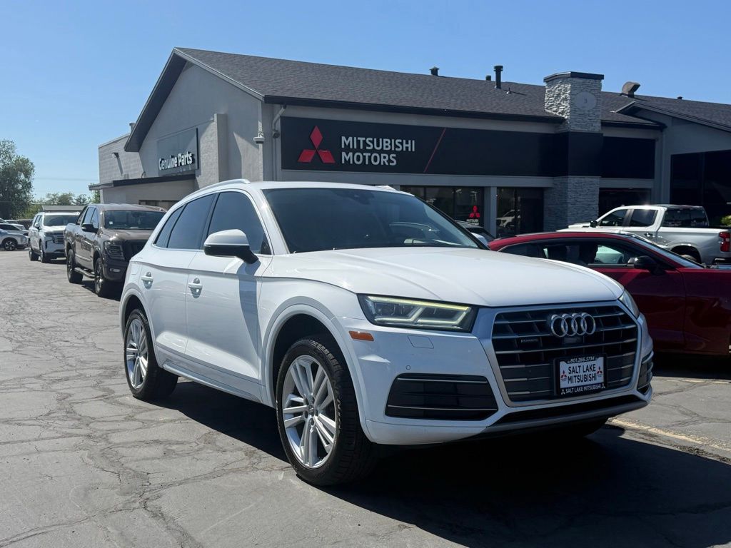 2018 Audi Q5 2.0T quattro S tronic Prestige's photo