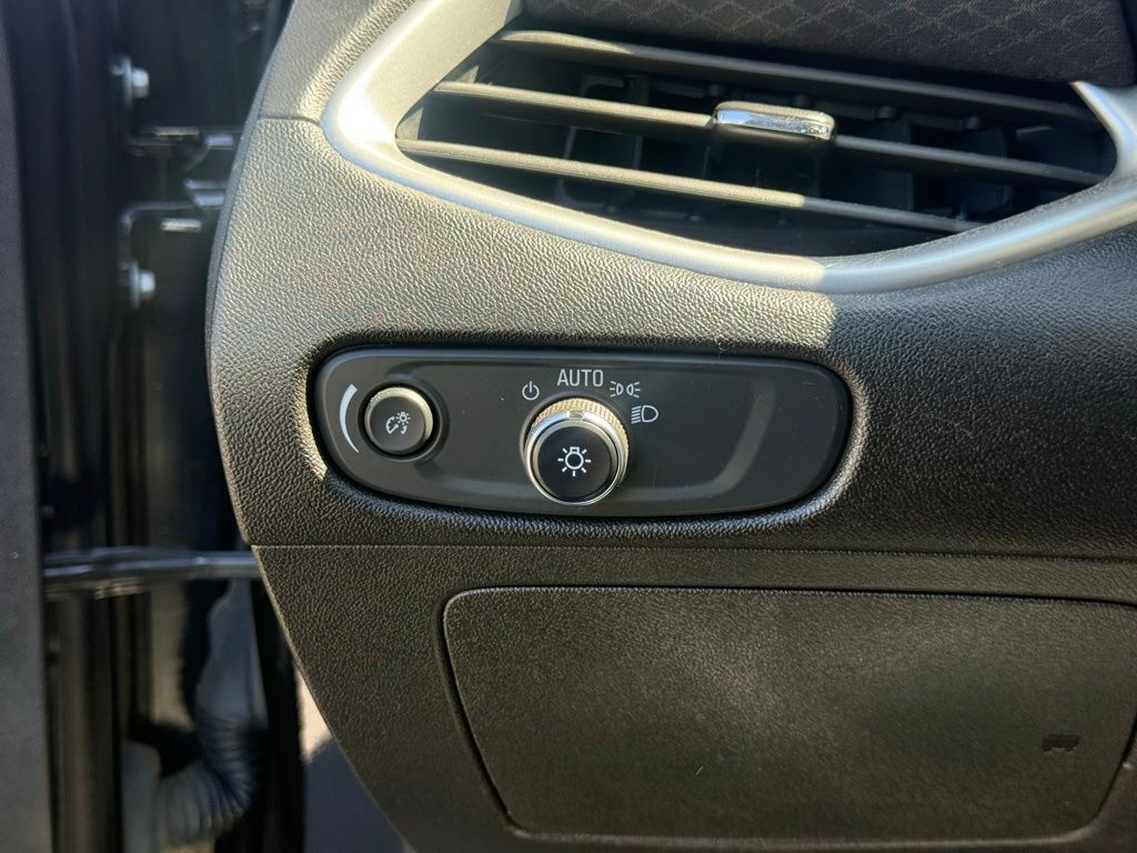 2023 Chevrolet Malibu 1LT - Photo 17