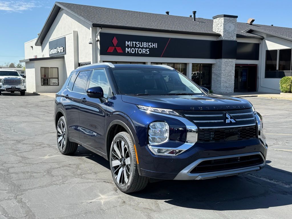 2026 Mitsubishi Outlander SEL S-AWC's photo