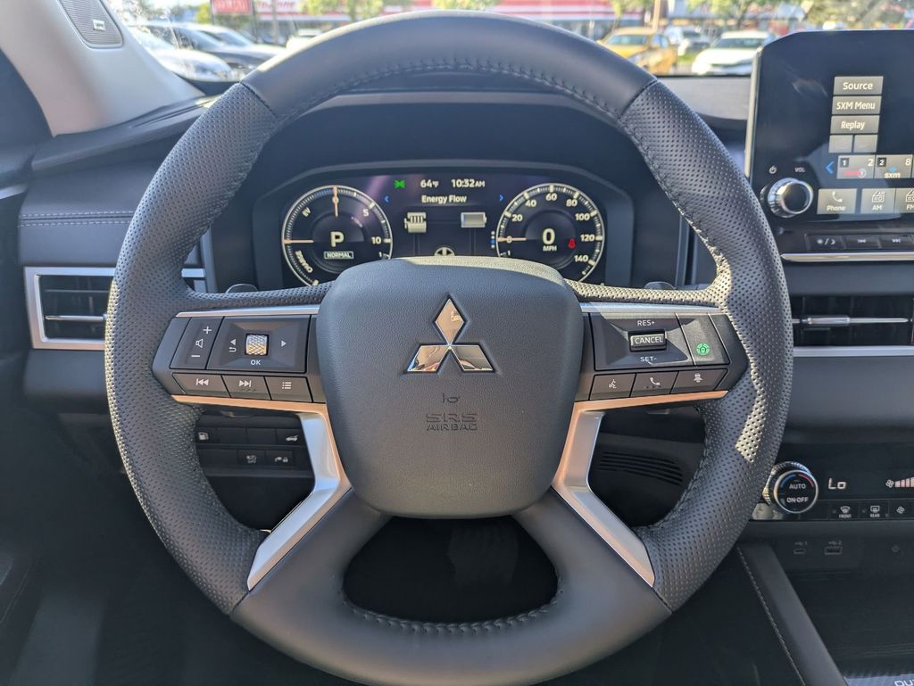 2025 Mitsubishi Outlander Plug-in Hybrid SE - Photo 10